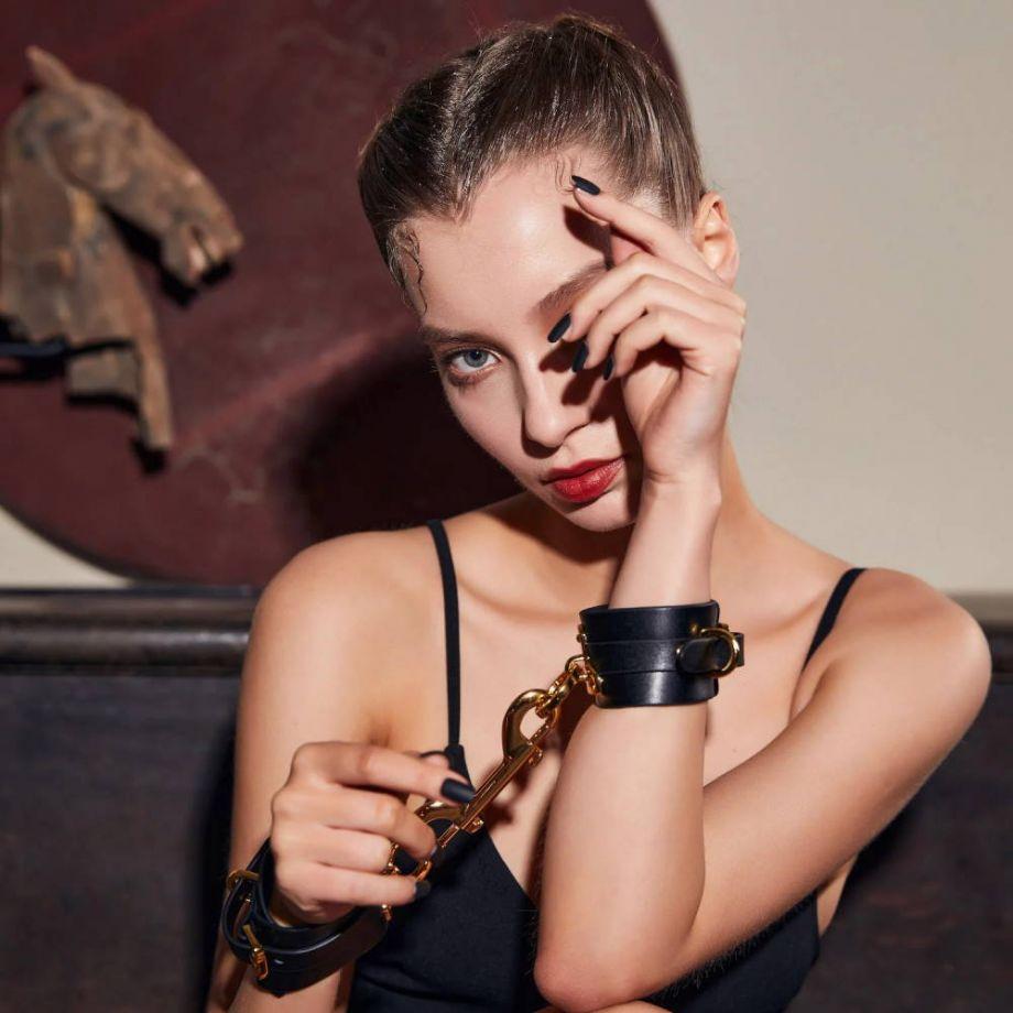 Наручники Leather Handcuffs