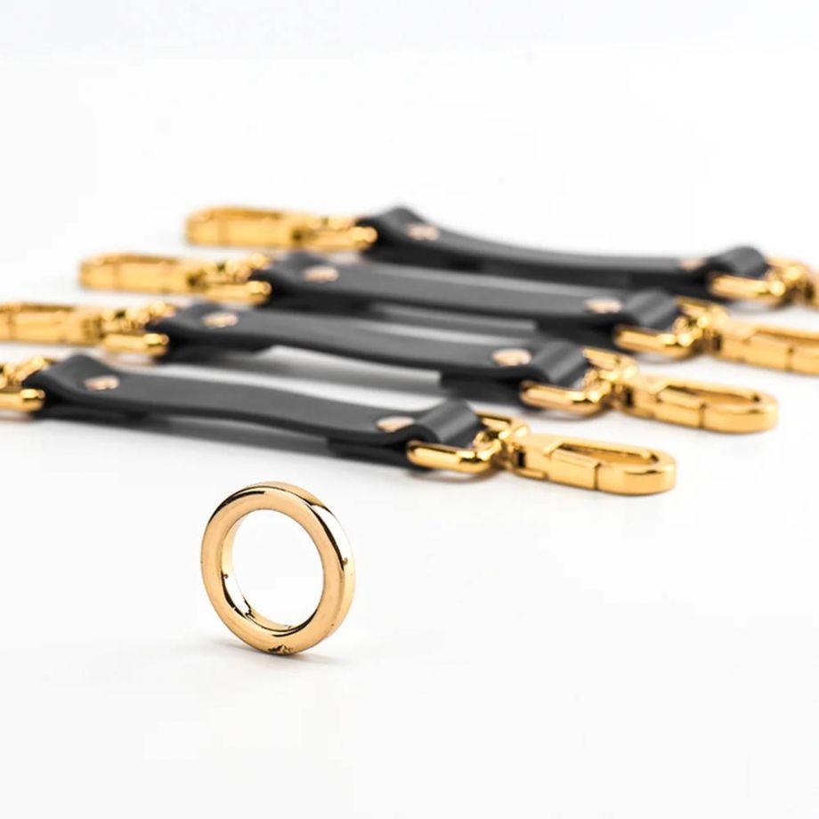 Крестовина Bondage Boutique Leather Hogtie для наручников и поножей