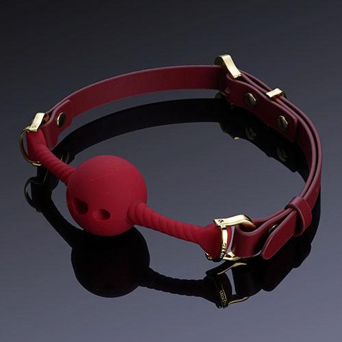 Кляп Middle Heart-shaped Breathable Mouth