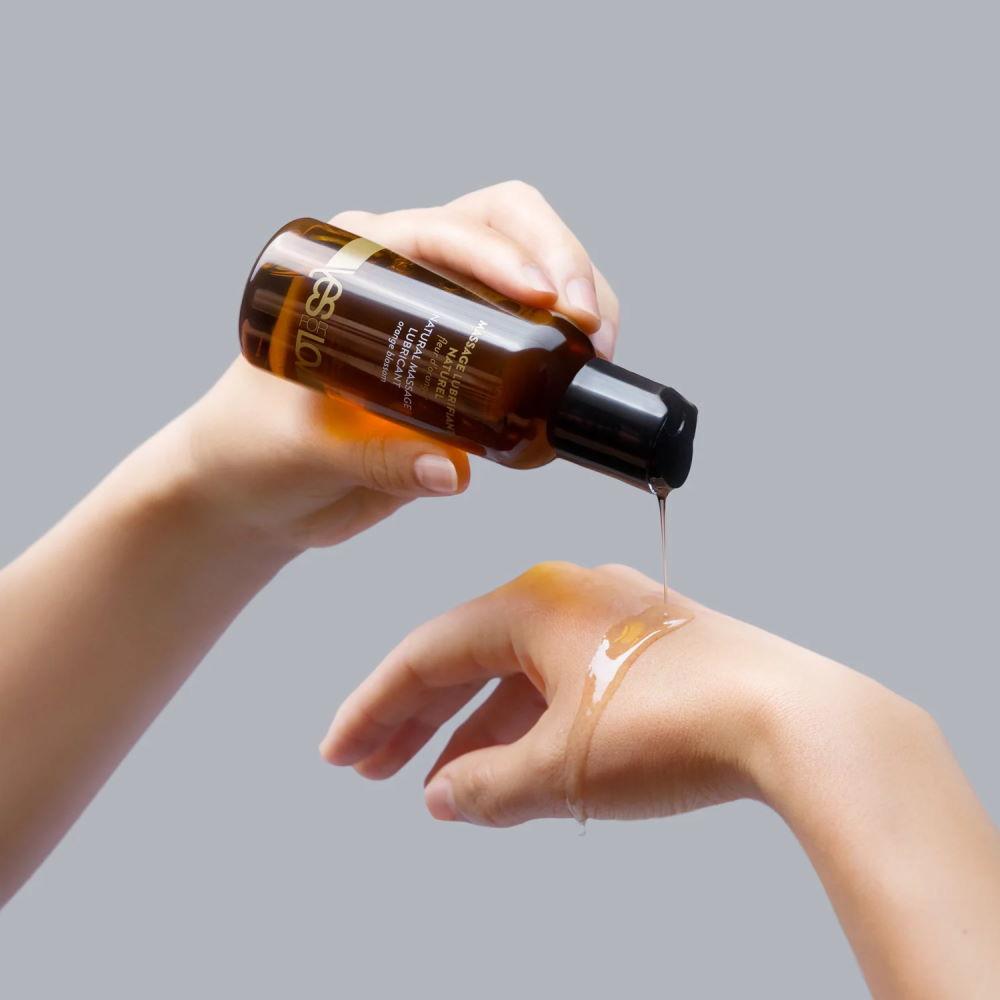 Массажное масло и лубрикант 3в1 с ароматом цветка апельсина Yesforlov "NATURAL MASSAGE LUBRICANT WITH ORGAN"