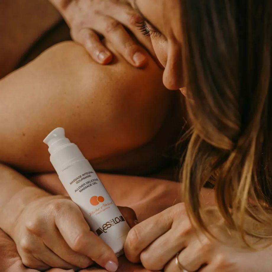 Массажный гель 3в1 с ароматом персика и абрикоса Yesforlov "ALLOVER DELICIOUS GEL"